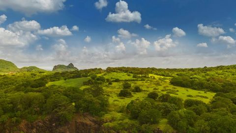 Coastal lagoon and sandy shoreline — Stillmotion