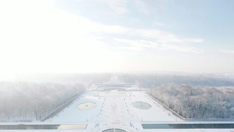 Snow-covered formal gardens and palace grounds — Stillmotion