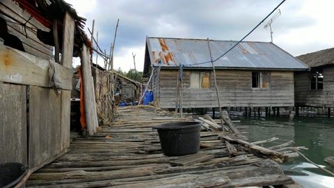 Stilt houses over water — Stillmotion