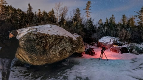 Snowy mountain at night — Stillmotion