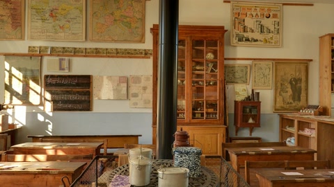Historic classroom interior with wooden desks — Stillmotion