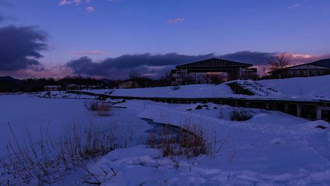 Snowfield at sunset — Stillmotion