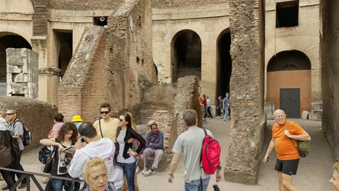 Ancient Roman amphitheater with visitors — Stillmotion