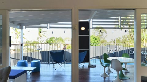 Modern interior with kitchen and lounge — Stillmotion