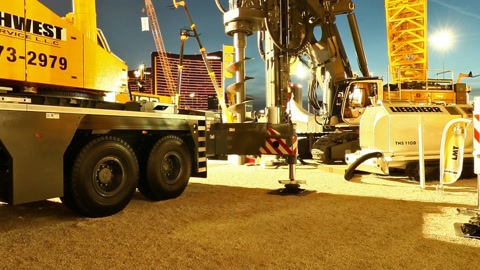 Night construction machinery assembly — Stillmotion