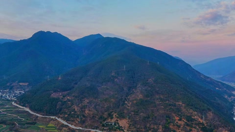Mountain valley at sunset — Stillmotion