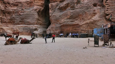 Rock-cut canyon temple courtyard — Stillmotion