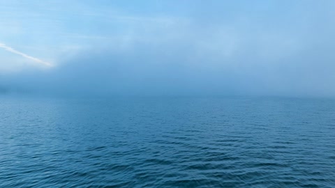 Fog over a calm lagoon — Stillmotion