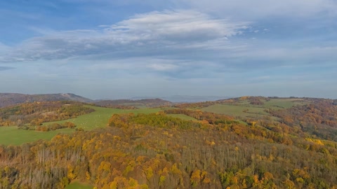 Rolling valley hills in daylight — Stillmotion