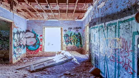 Graffiti covered underground chamber — Stillmotion