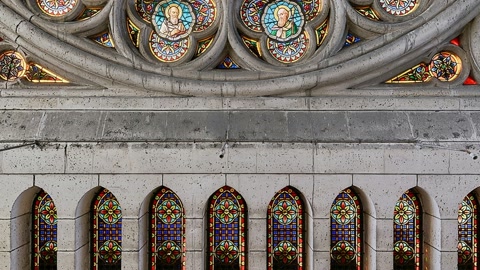 Gothic church interior with stained glass windows — Stillmotion