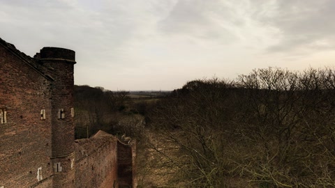 Historic castle ruins under cloudy skies — Stillmotion