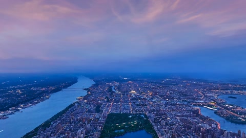 Aerial cityscape at sunset — Stillmotion