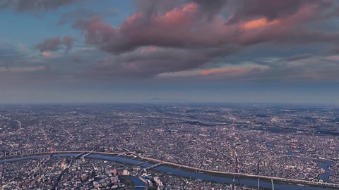 City skyline under sunset clouds — Stillmotion