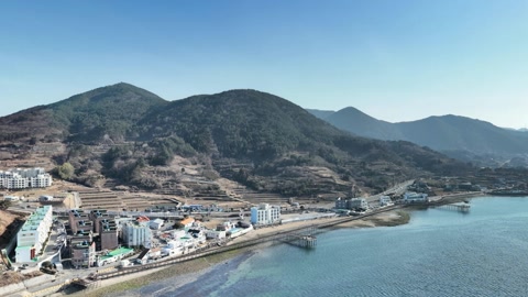 Coastal lagoon and harbor view — Stillmotion
