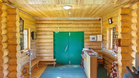Wooden sauna with religious icons — Stillmotion