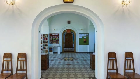 Orthodox church interior with iconostasis — Stillmotion