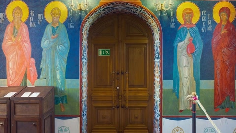 Orthodox church interior with murals — Stillmotion