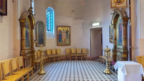 Ornate church interior with crucifix — Stillmotion
