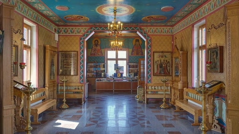 Orthodox church interior with icons — Stillmotion