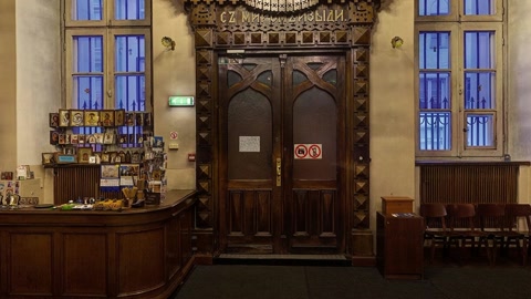 Ornate interior museum hall — Stillmotion