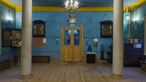 Ornate church interior with icons — Stillmotion