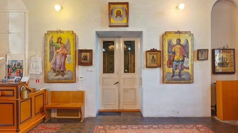 Orthodox church interior with icons and altar — Stillmotion