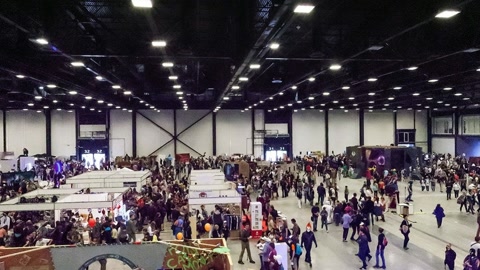 Indoor flea market crowd — Stillmotion