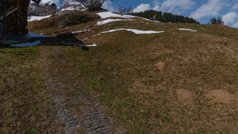 Snowy mountain village slopes — Stillmotion