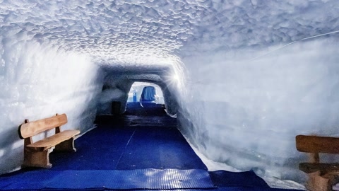 Ice tunnel with benches — Stillmotion