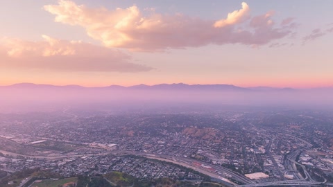 Sky at sunset over city — Stillmotion