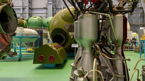 Space museum engine exhibit hall — Stillmotion