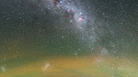 Milky Way glow at Paranal — Stillmotion