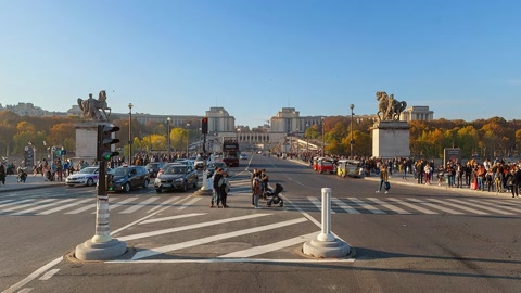 Eiffel Tower traffic circle and promenade — Stillmotion