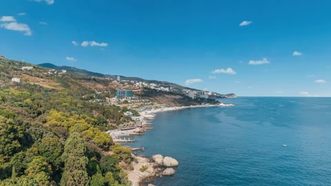 Coastal village and mountain view — Stillmotion