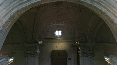 Ornate vaulted stone chamber — Stillmotion