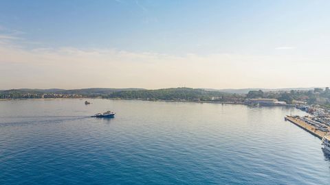 Harbor town on a lagoon — Stillmotion