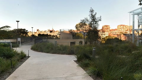 Modern garden with pathways and stairs — Stillmotion
