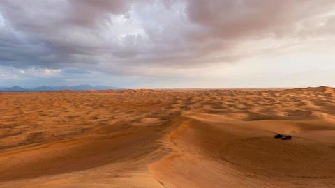 Cloudy desert dunes — Stillmotion