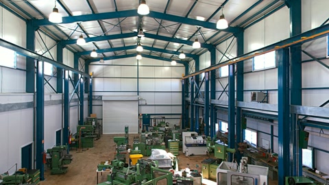 Mechanical workshop at Paranal — Stillmotion