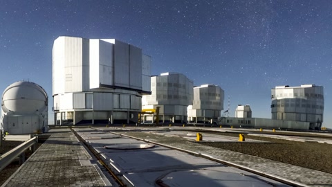 VLT at night — Stillmotion