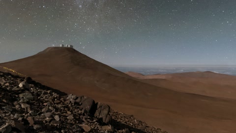 Extended desert arc at Paranal — Stillmotion