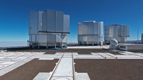 ESO’s Very Large Telescope array — Stillmotion