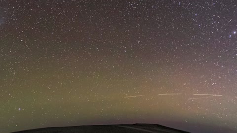 A milky arc over Paranal — Stillmotion